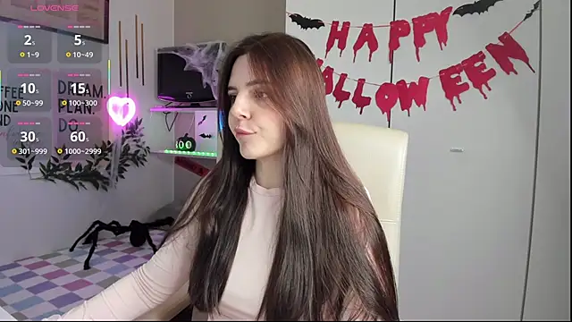 LiaWoow online show from October 31, 7:34 am