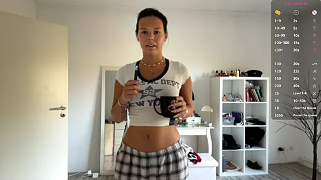 MaydaCornwall online show from September 26, 7:06 am