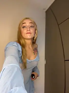 Sara Sophia420 online show from May 3, 6:50 am