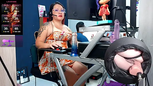 leidydi223 online show from July 17, 8:45 pm