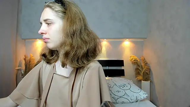 Camilla Kelly online show from September 21, 12:42 am