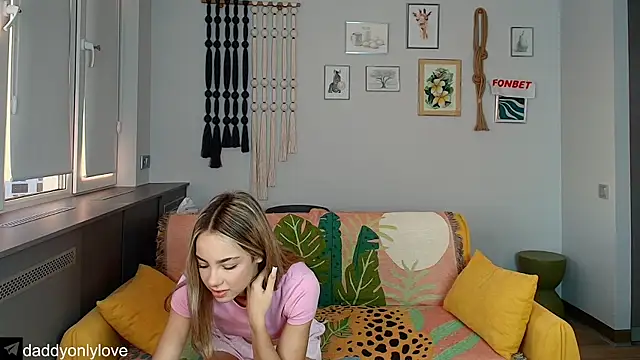 daddyonlyloveme online show from September 18, 8:51 pm