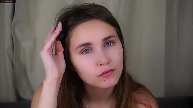 EthalFlowers online show from November 16, 1:29 am