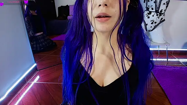 karlamoon23 online show from July 26, 2:19 am