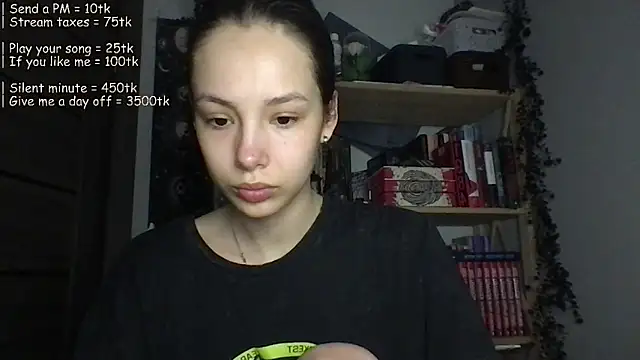 Yuna5343 online show from June 12, 10:40 pm