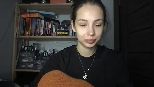 Yuna5343 online show from December 17, 11:09 pm