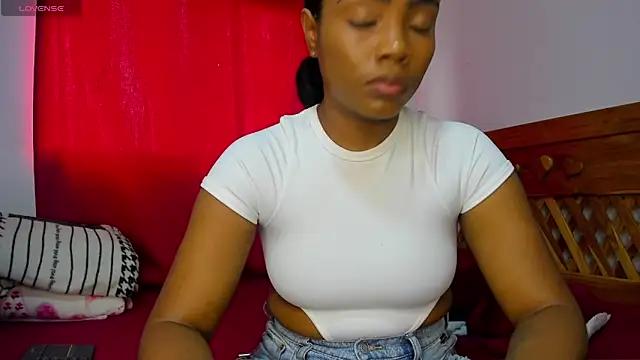 mishell- online show from June 17, 6:42 pm