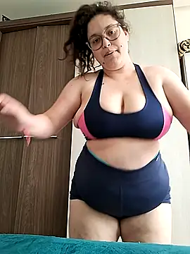 Snapshot of valkiriabbw chatting on October 27, 1:50 pm valkiriabbw online show from October 27, 1:50 pm