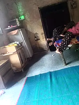 Snapshot of heena3355 chatting on September 15, 11:07 am heena3355 online show from September 15, 11:07 am