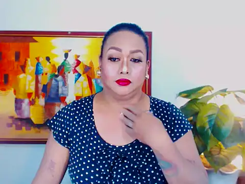 EmmaKantutera online show from June 7, 5:20 pm