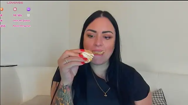 AliTemptress online show from October 7, 3:27 pm