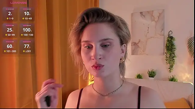 odelynbrower online show from November 24, 12:34 am