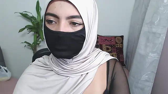 jade nassar online show from November 5, 7:41 pm