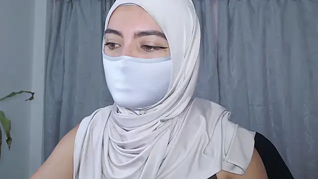 jade nassar online show from April 28, 11:52 pm