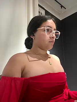 Alyha Cortes online show from November 27, 1:47 pm