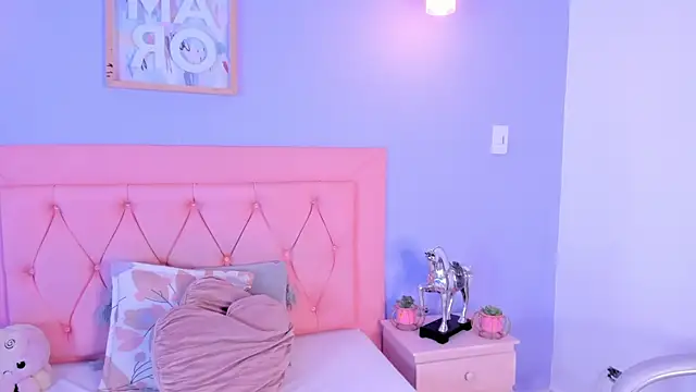 NoahPerez online show from March 6, 5:35 am