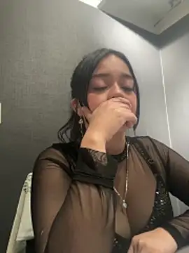 Emily Rivers  online show from November 21, 5:37 pm