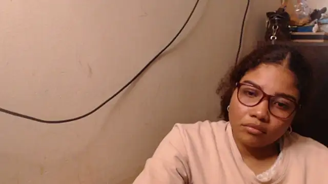 madelene online show from March 9, 3:21 am