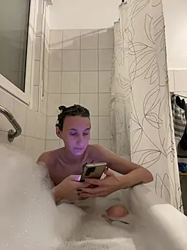 Emilia Mausi online show from February 16, 8:09 pm