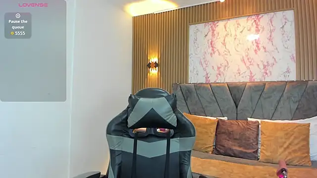 Picsis  online show from November 14, 8:09 pm