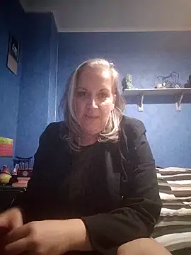 Feelineducentre online show from November 11, 8:17 pm