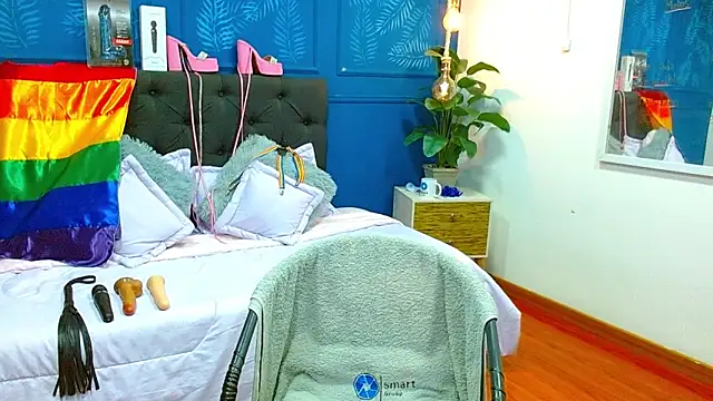 zohet kriss online show from June 14, 2:24 am