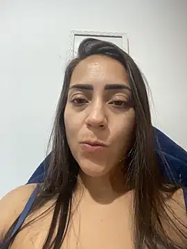 lucioliveira online show from February 19, 6:51 pm