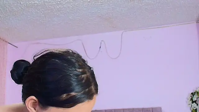 MiSofialeal online show from February 5, 5:49 pm