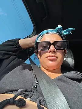 allybluee777 online show from July 12, 10:43 pm