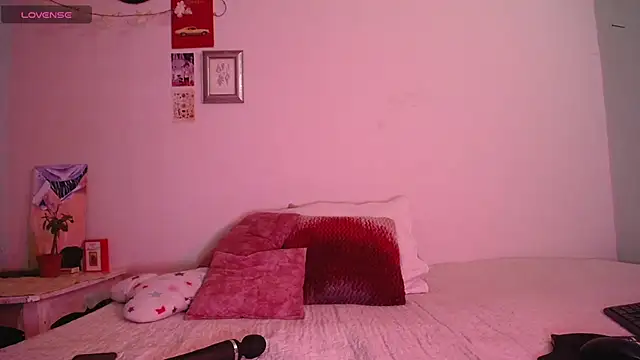 dark  nymph online show from July 15, 8:46 pm