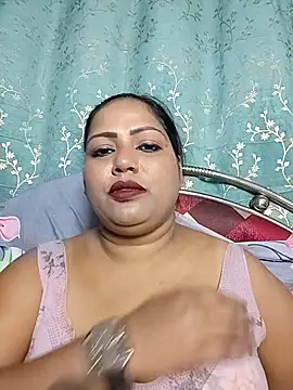 hornypriya696 online show from September 20, 6:17 pm