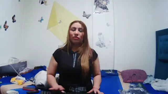 AddyStuart  online show from June 24, 4:11 am