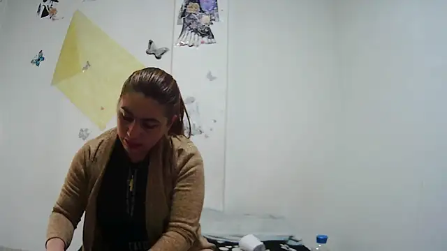 AddyStuart  online show from July 25, 5:14 am