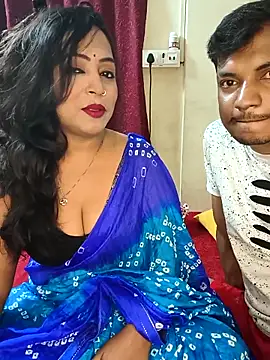 Hotbhabi305 online show from April 21, 5:09 pm