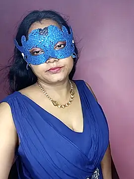 MEERAcle online show from October 3, 4:56 pm