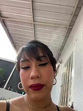 ZahaRose online show from December 21, 9:08 pm