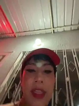 ZahaRose online show from November 18, 3:29 am