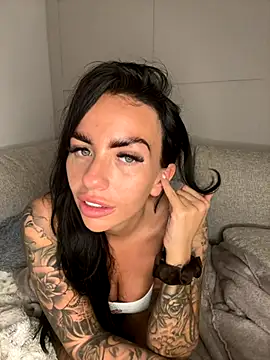 Snapshot of BELLABLACKXUK chatting on September 10, 9:15 pm BELLABLACKXUK online show from September 10, 9:15 pm
