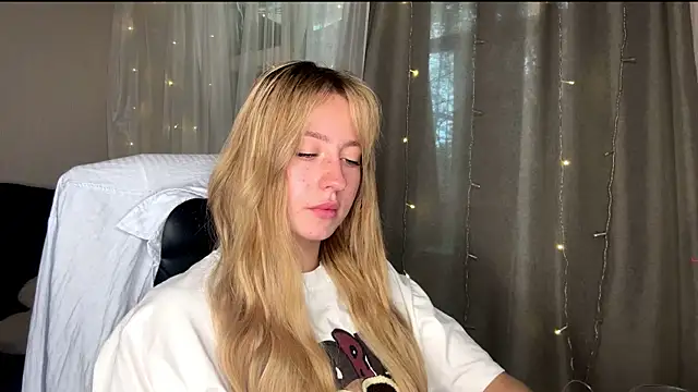 Snapshot of Jetta_Corsacami chatting on September 20, 7:39 am Jetta Corsacami online show from September 20, 7:39 am