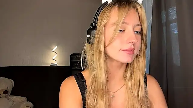 Snapshot of Jetta_Corsacami chatting on October 16, 11:35 am Jetta Corsacami online show from October 16, 11:35 am