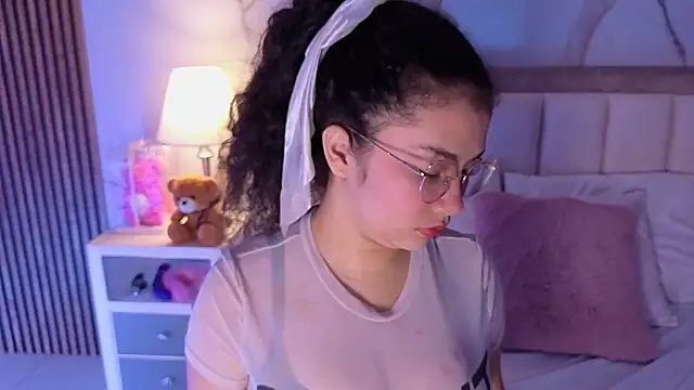 LunaRosse  online show from February 18, 11:53 am