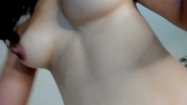 dore amelie online show from December 16, 12:33 pm