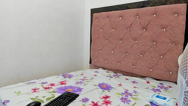 AndreaSweet2 online show from June 20, 3:26 pm