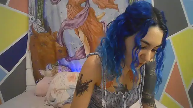 peetitefairy online show from November 4, 4:39 am