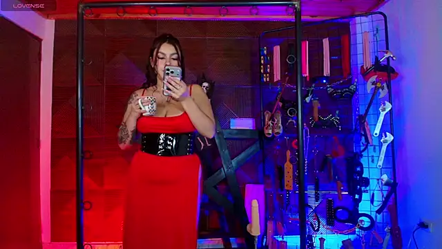 Misstresss aurora bdsm online show from June 15, 2:39 pm