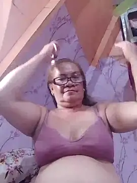 vickyhot1966 online show from June 12, 8:00 am