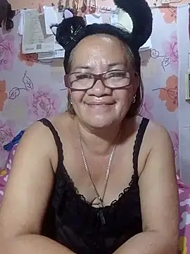vickyhot1966 online show from July 7, 8:11 pm