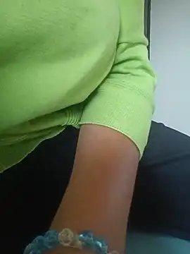 Hott Muskan online show from July 8, 10:28 am