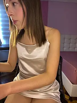 PrettyAmber online show from December 14, 9:31 pm