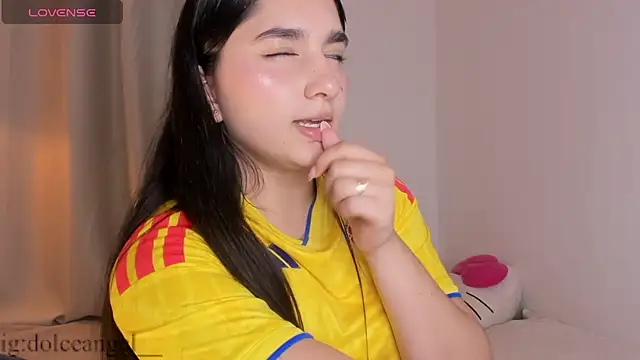 dulceangel   online show from June 24, 4:33 am